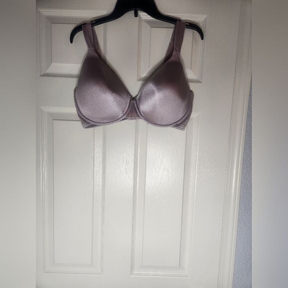 Vanity Fair Other - Vanity Fair 40DD Full Figure Underwire Padded Lace Smoothing Bra